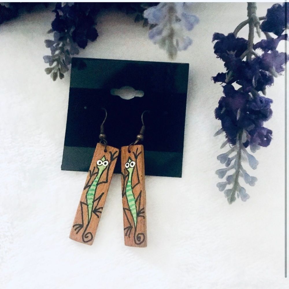[Handmade] Painted Wood Earrings from Costa Rica